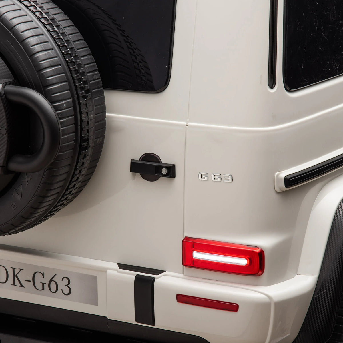 Freddo Kids Mercedes G-Wagon 24V 2-Seater Ride-On Car